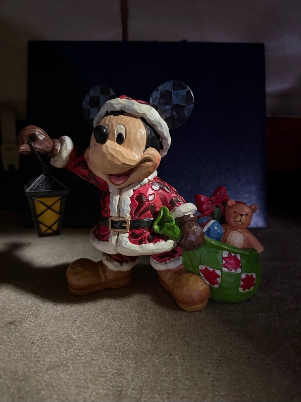 Jim Shore Disney Mickey Mouse "Spirit of Christmas” Sculpture